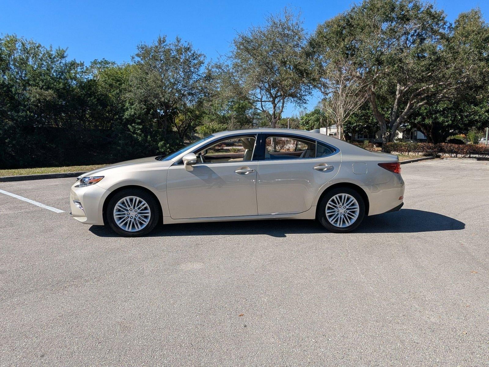 2016 Lexus ES 350 4dr Sdn
