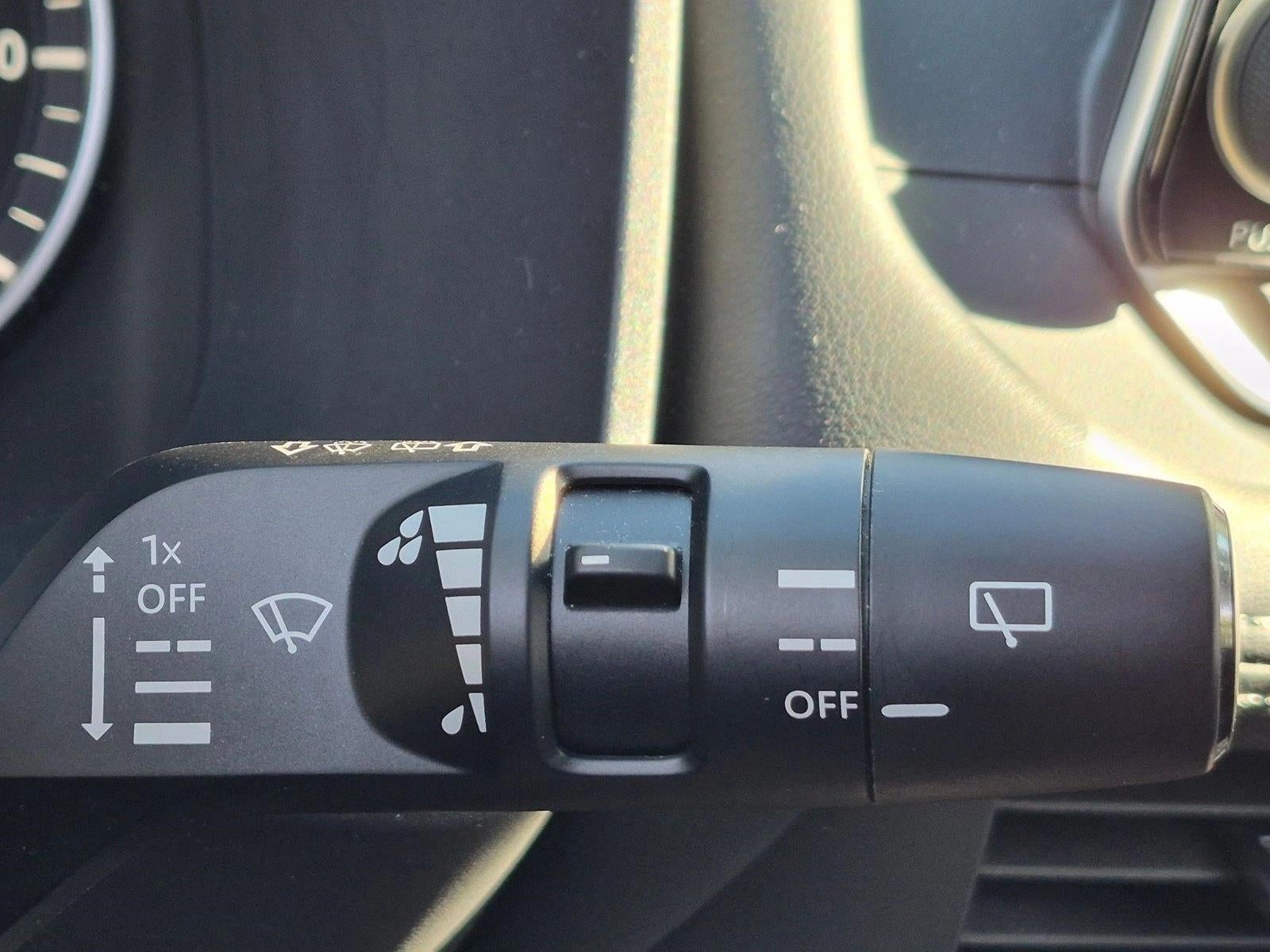 2023 Nissan Rogue FWD SV