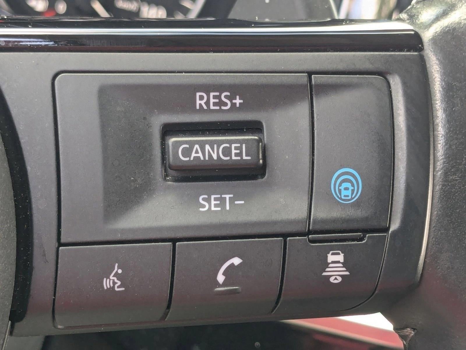 2023 Nissan Pathfinder SL 4WD