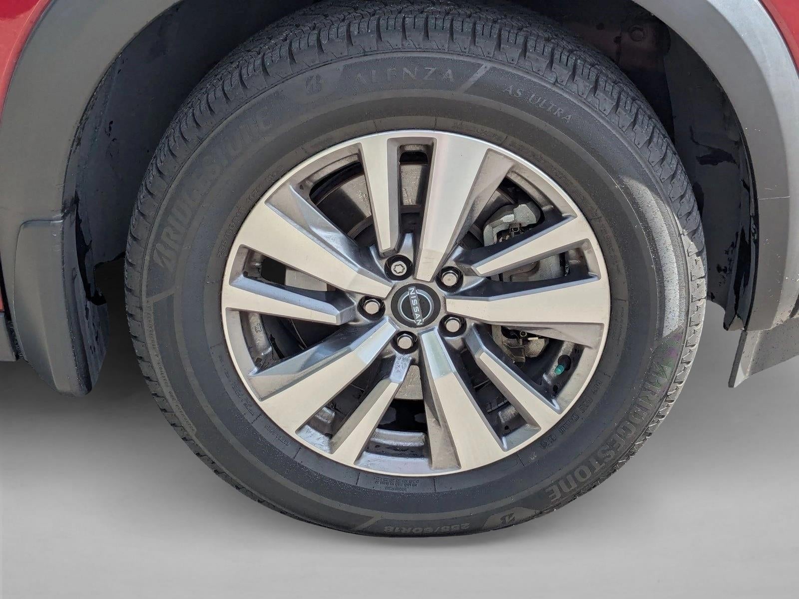 2023 Nissan Pathfinder SL 4WD