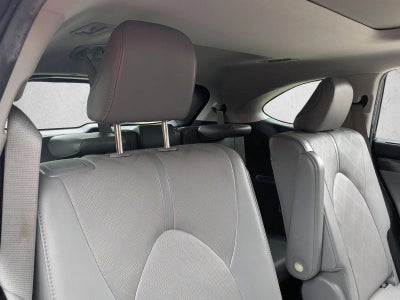 2022 Toyota Highlander Platinum AWD (Natl)