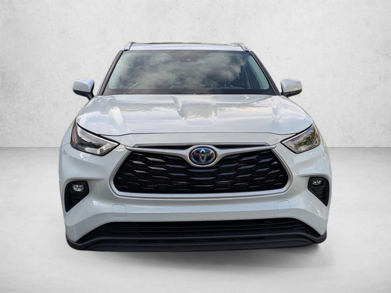 2022 Toyota Highlander Hybrid XLE FWD (Natl)