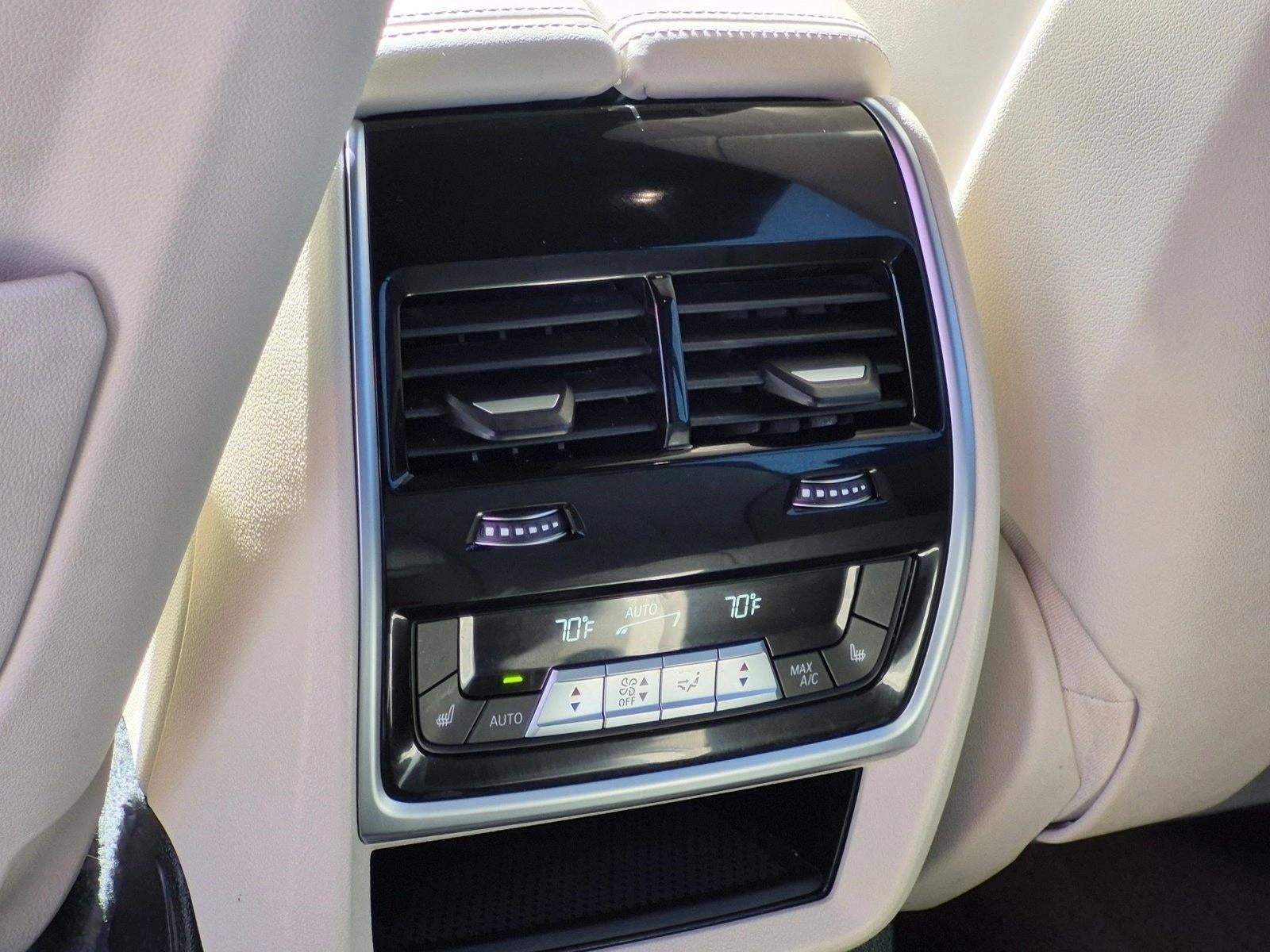 2022 BMW X7 M50i Sports Activity Vehicle