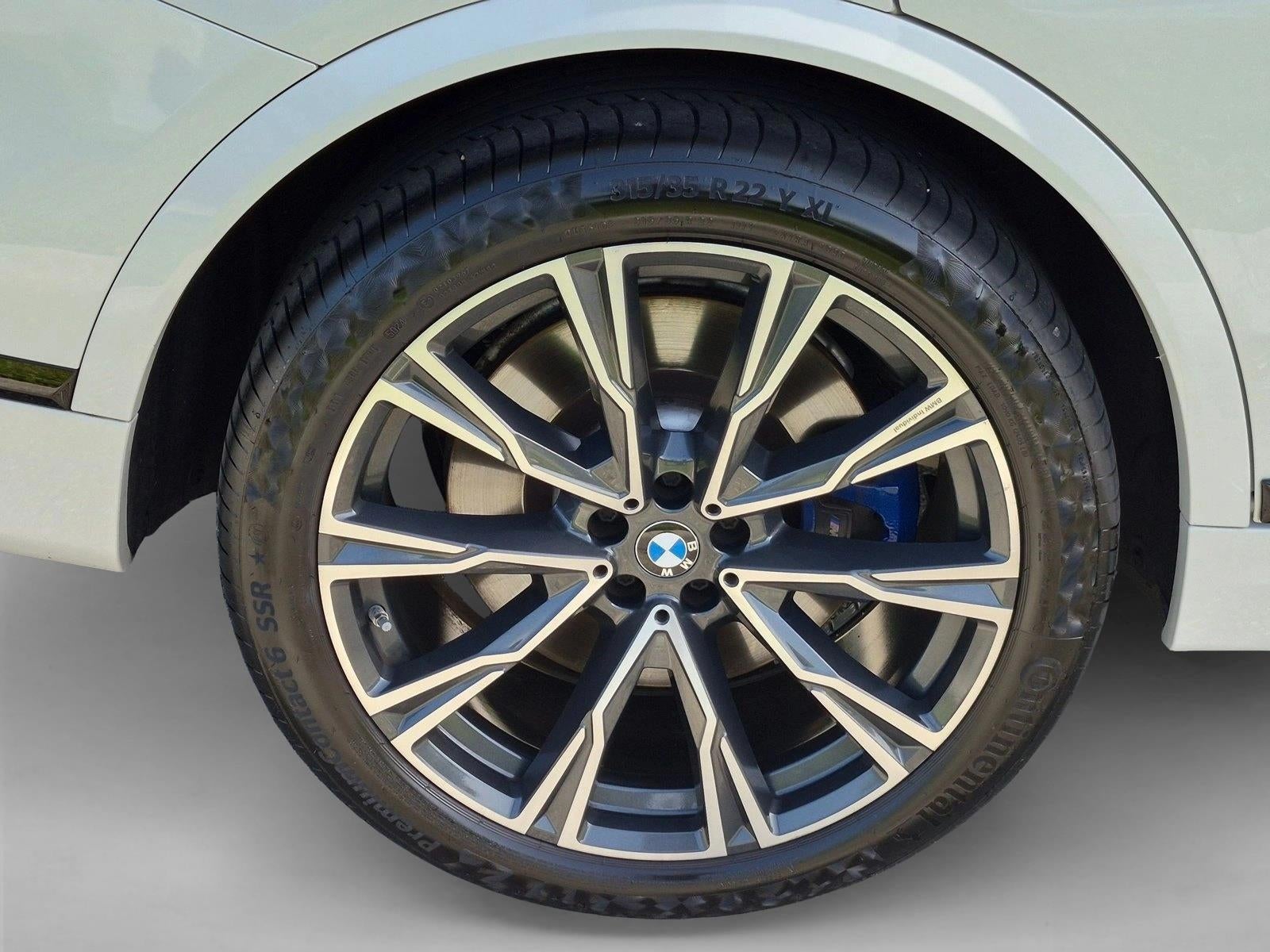 2022 BMW X7 M50i Sports Activity Vehicle
