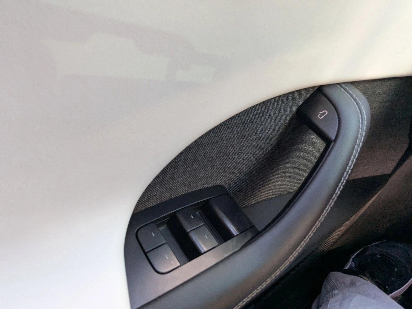 2023 Tesla Model X Standard Range AWD *Ltd Avail*