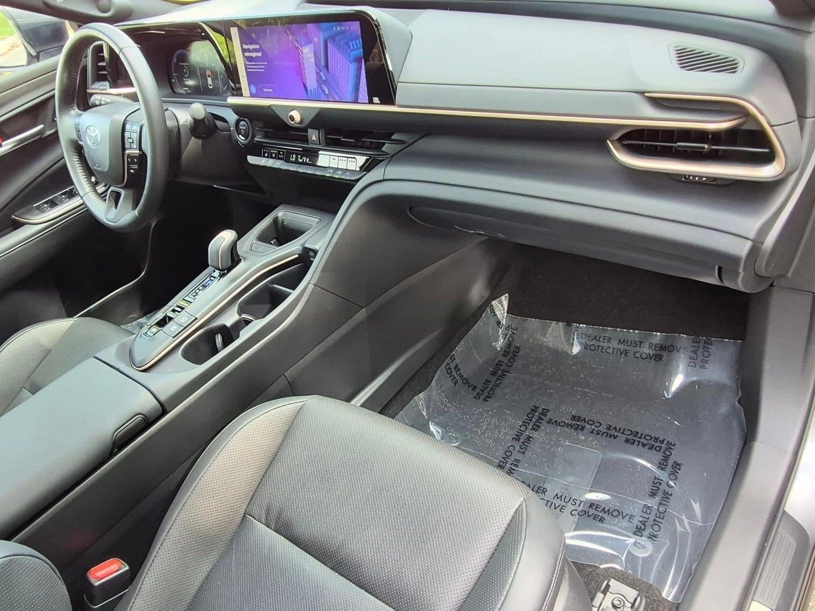 2023 Toyota Crown Limited AWD (Natl)