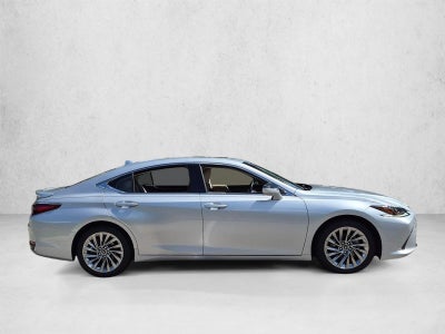 2019 Lexus ES 300h Luxury FWD