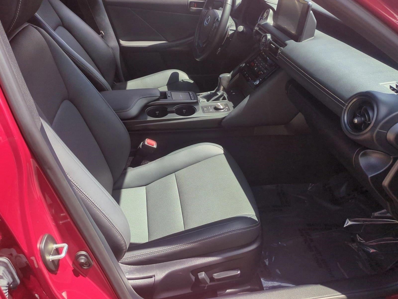 2025 Lexus IS 350 F SPORT Design RWD