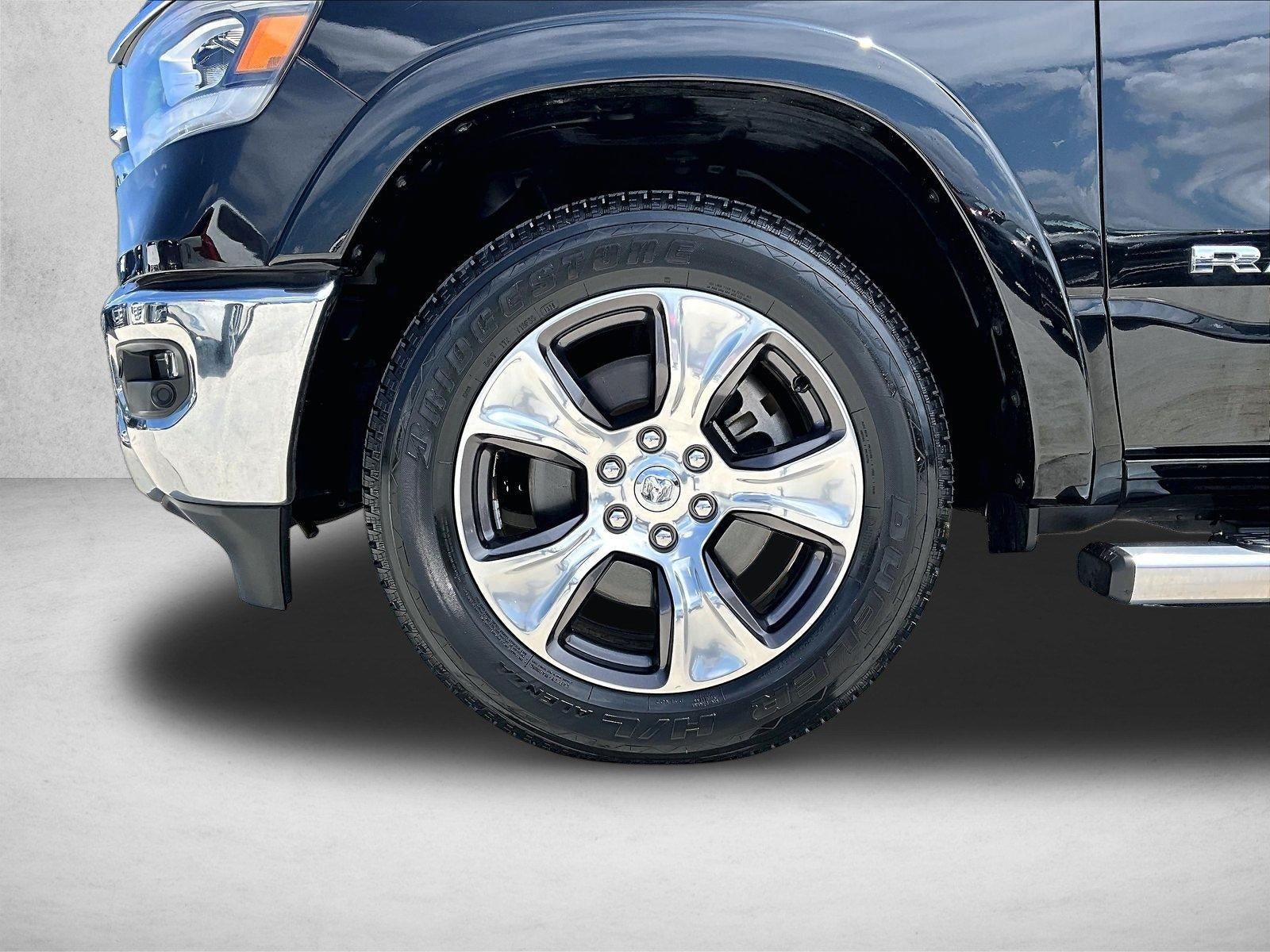 2022 RAM 1500 Laramie 4x2 Crew Cab 5'7" Box