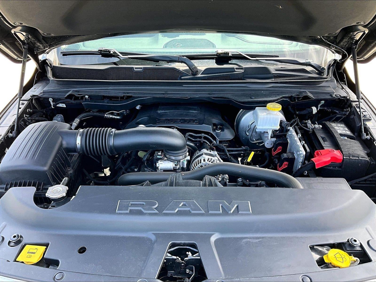 2022 RAM 1500 Laramie 4x2 Crew Cab 5'7" Box