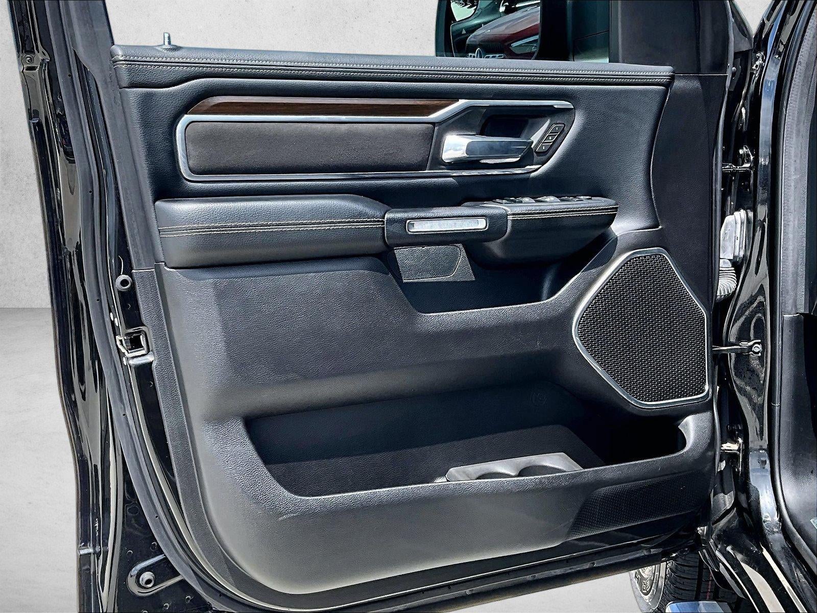 2022 RAM 1500 Laramie 4x2 Crew Cab 5'7" Box