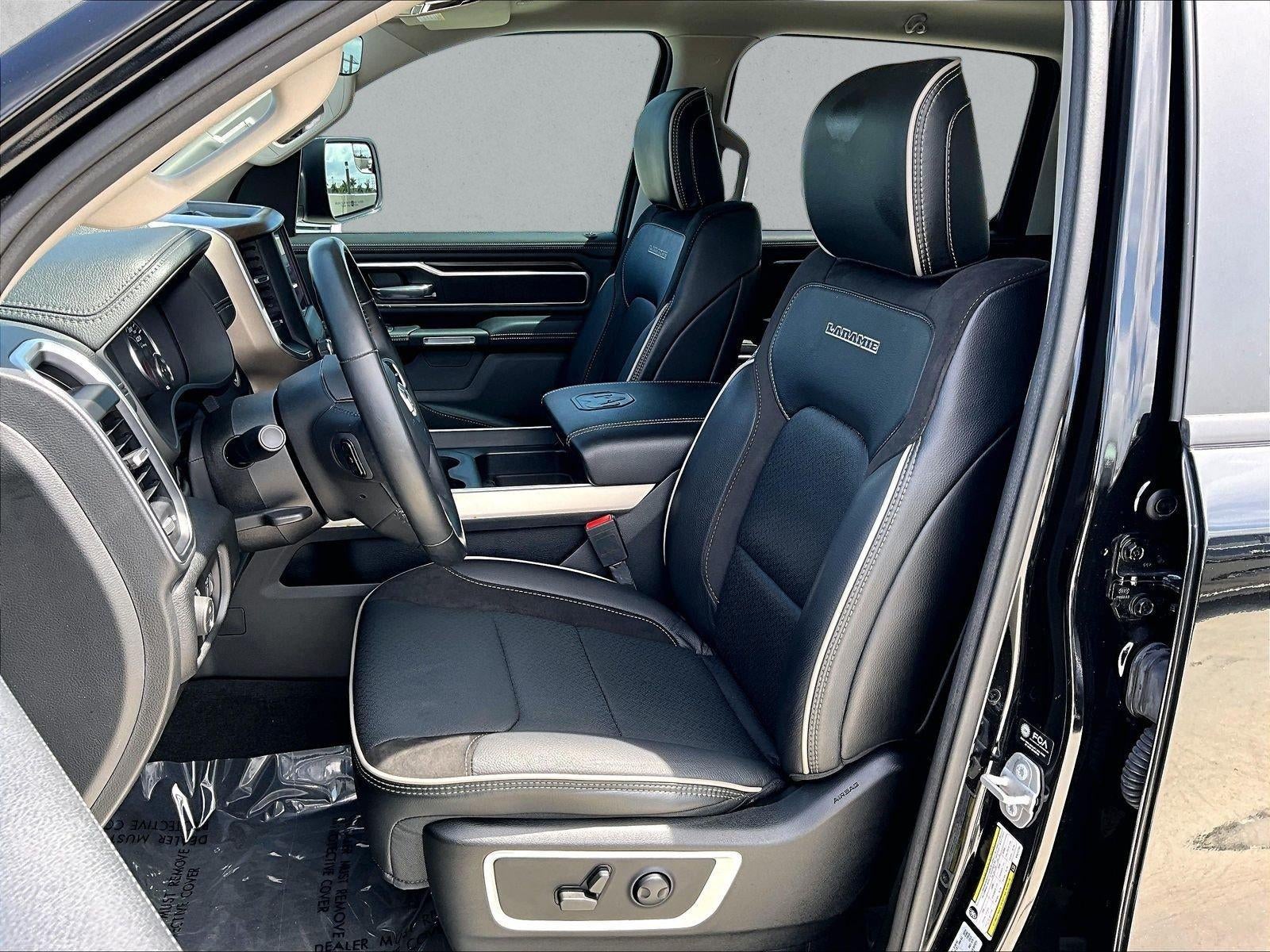 2022 RAM 1500 Laramie 4x2 Crew Cab 5'7" Box