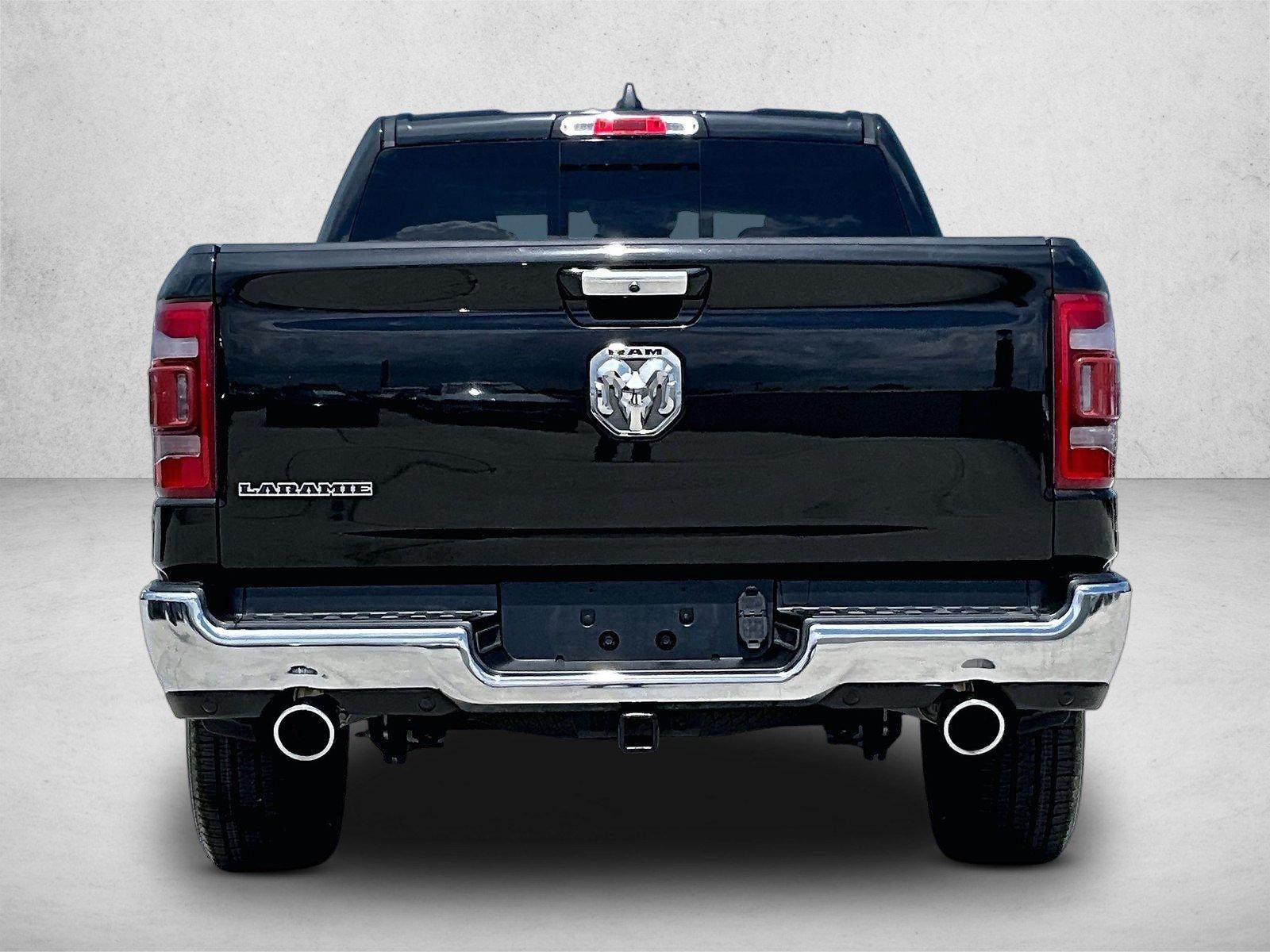 2022 RAM 1500 Laramie 4x2 Crew Cab 5'7" Box