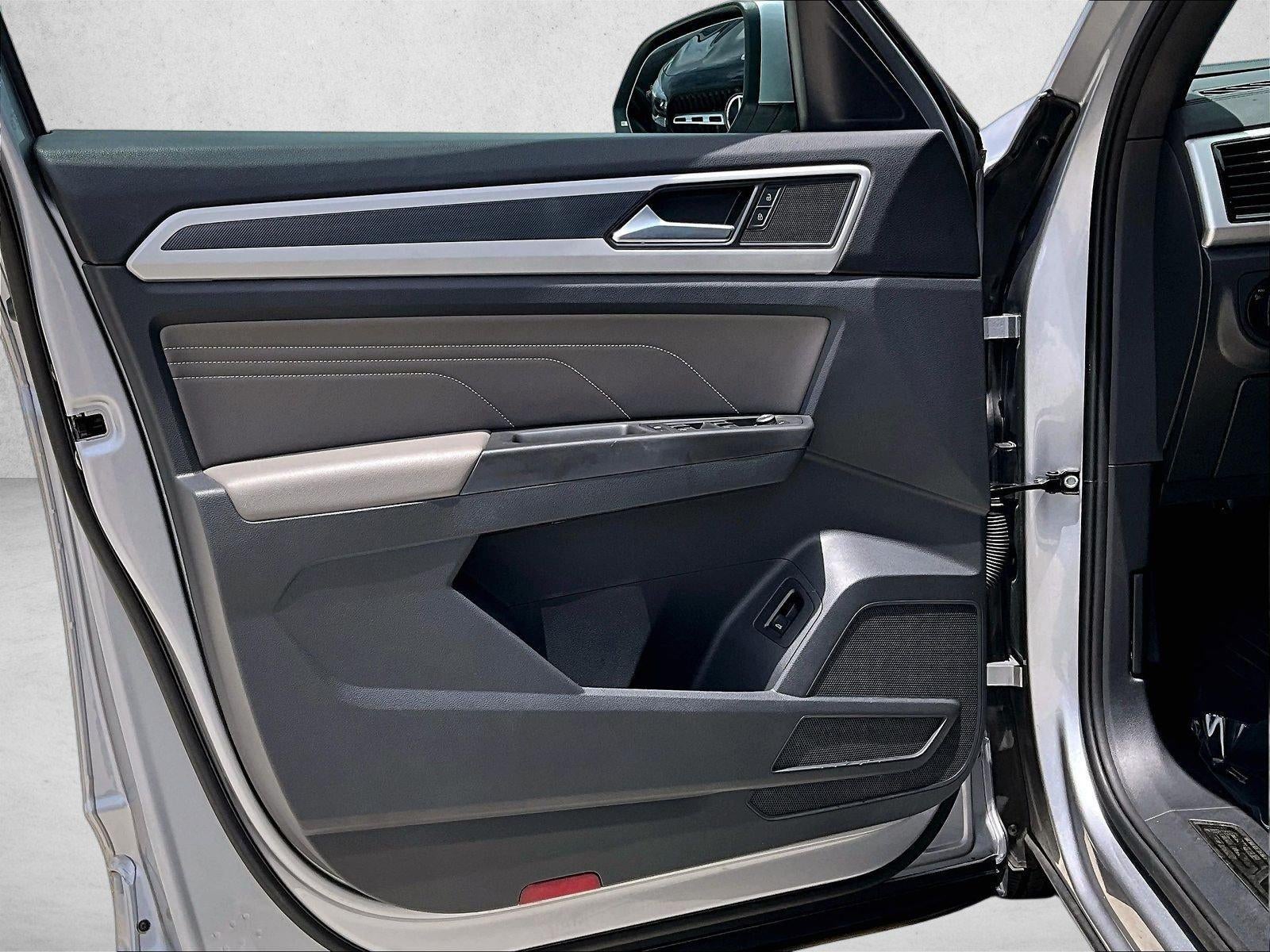 2022 Volkswagen Atlas Cross Sport 3.6L V6 SEL R-Line 4MOTION