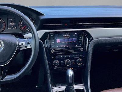 2021 Volkswagen Passat 2.0T SE Auto