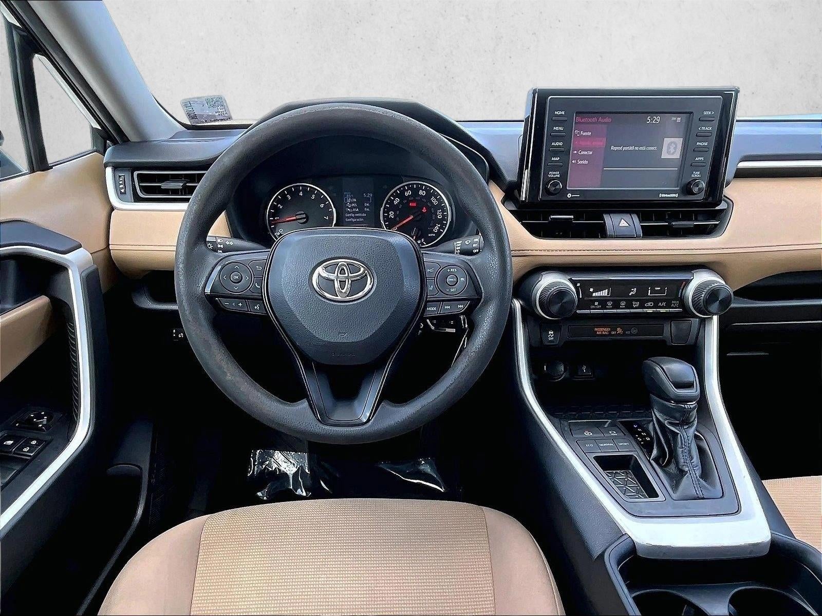 2021 Toyota RAV4 LE FWD (GS)
