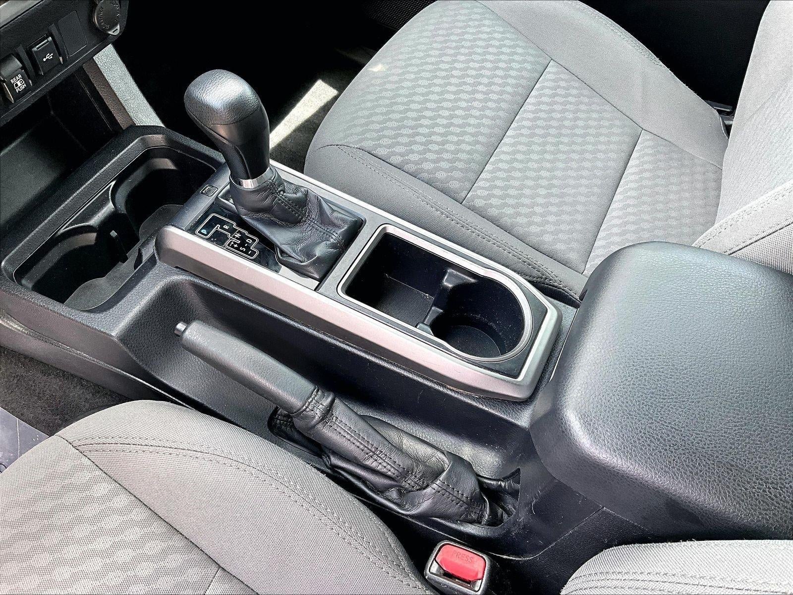2020 Toyota Tacoma 2WD 2WD SR5 Double Cab 5' Bed V6 AT (GS)