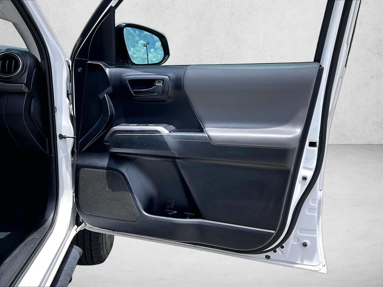 2020 Toyota Tacoma 2WD 2WD SR5 Double Cab 5' Bed V6 AT (GS)
