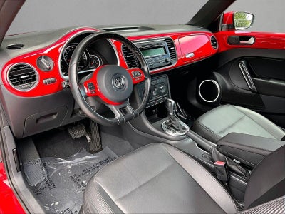 2015 Volkswagen Beetle 2dr Auto 1.8T