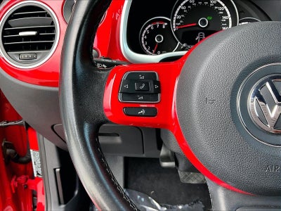 2015 Volkswagen Beetle 2dr Auto 1.8T
