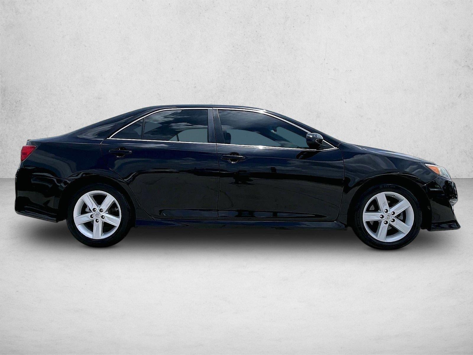 2013 Toyota Camry 4dr Sdn I4 Auto SE (Natl)