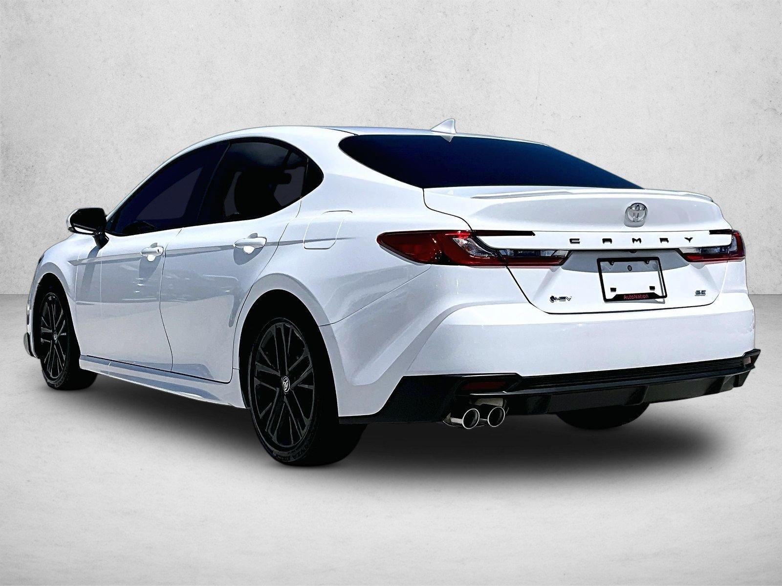 2025 Toyota Camry SE (Natl)