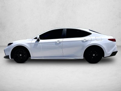 2025 Toyota Camry SE (Natl)