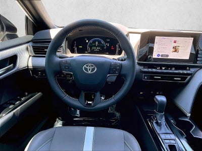 2025 Toyota Camry SE (Natl)