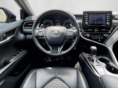 2022 Toyota Camry SE Auto (SE)