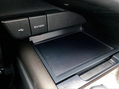 2023 Toyota Camry SE Auto (Natl)