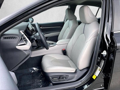 2024 Toyota Camry SE Auto (SE)