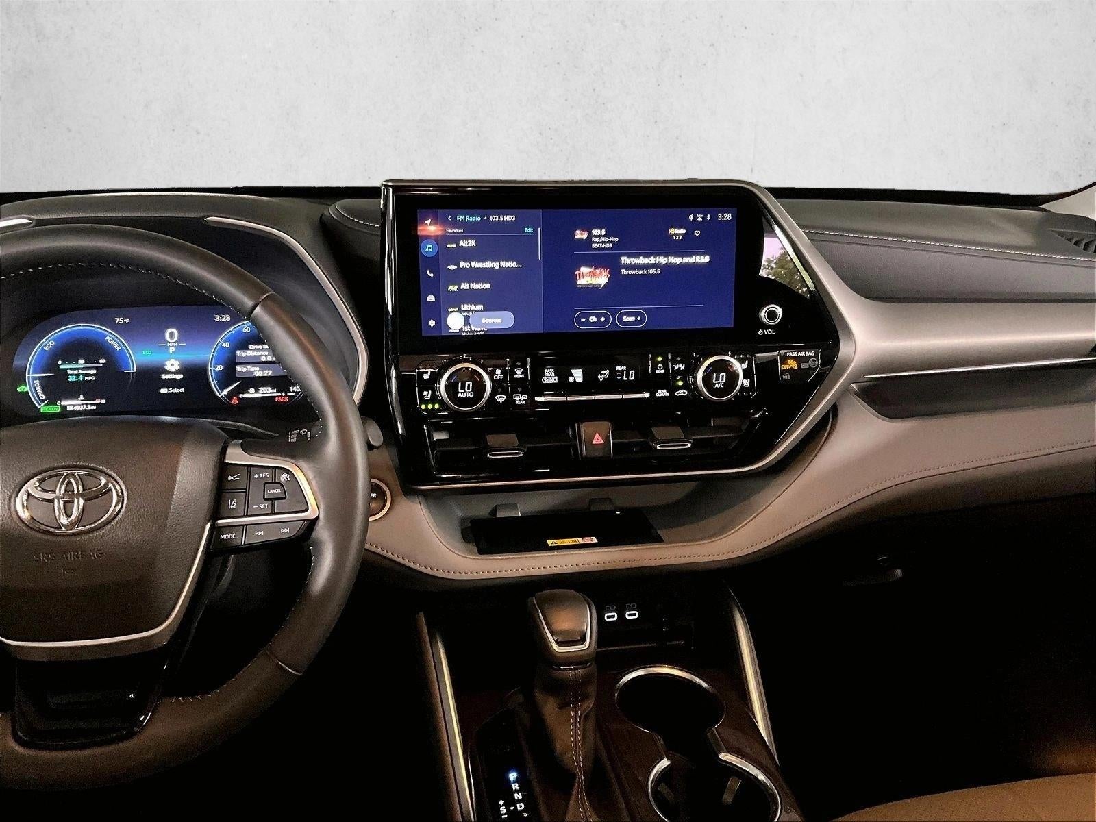 2025 Toyota Highlander Hybrid Limited AWD (Natl)