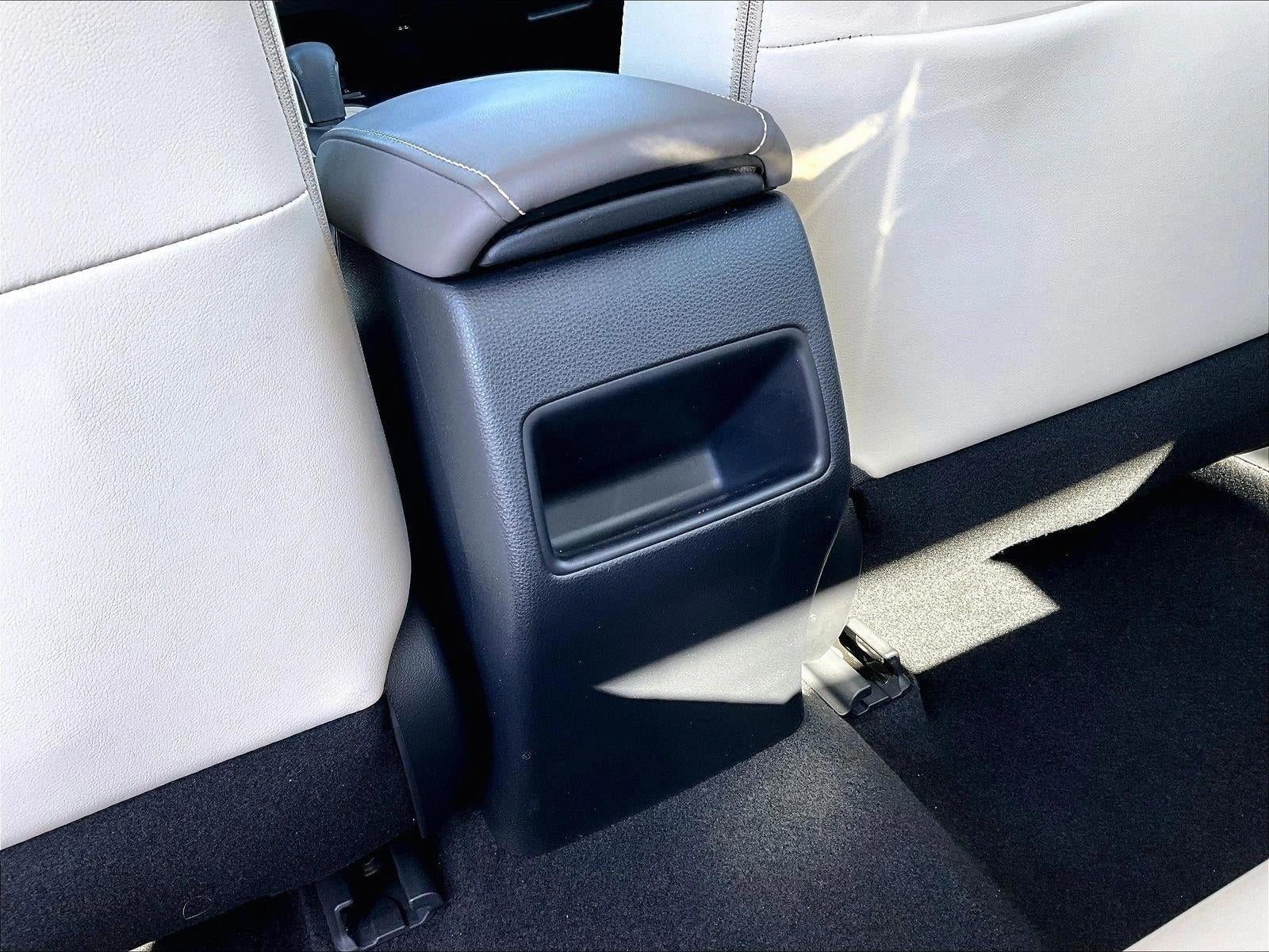 2020 Toyota Corolla XLE CVT (Natl)