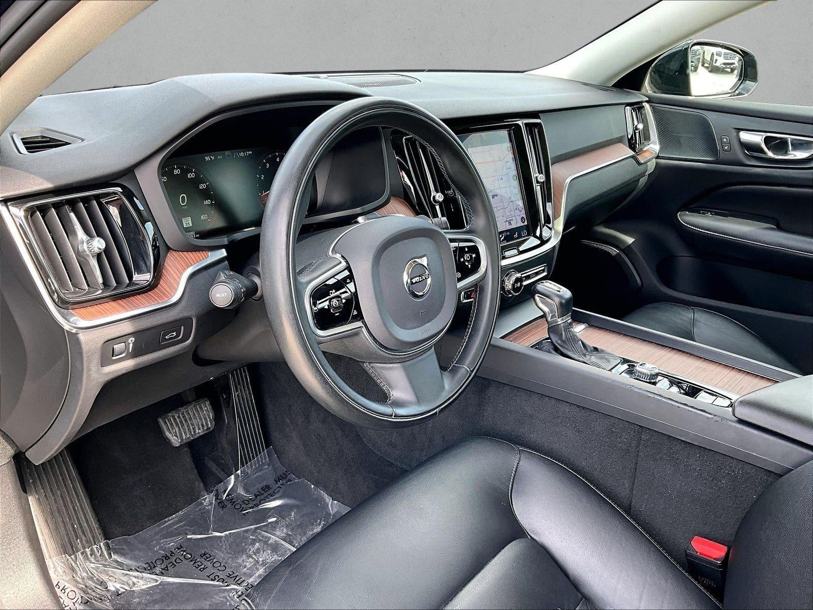 2020 Volvo S60 T5 FWD Momentum