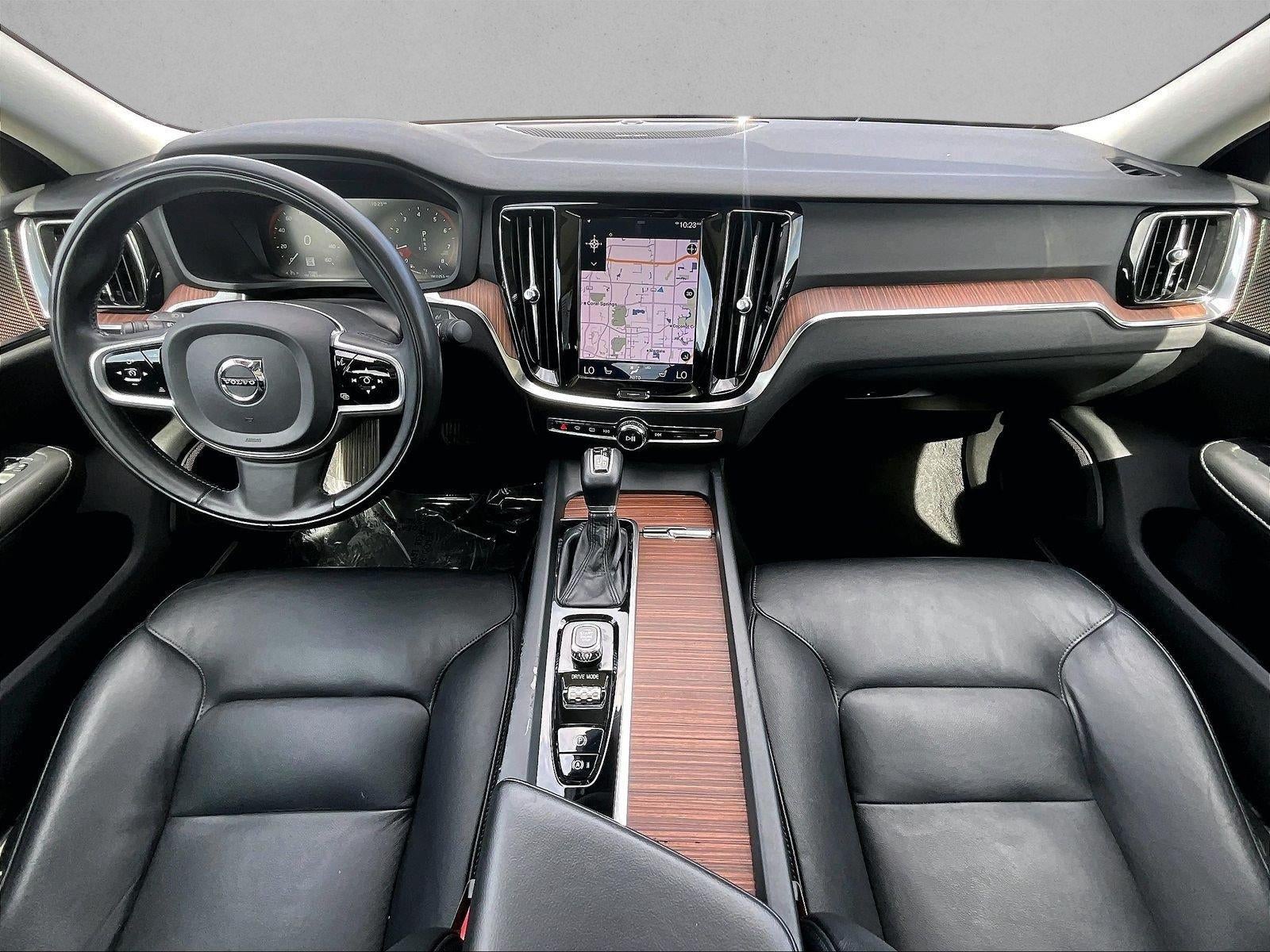 2020 Volvo S60 T5 FWD Momentum
