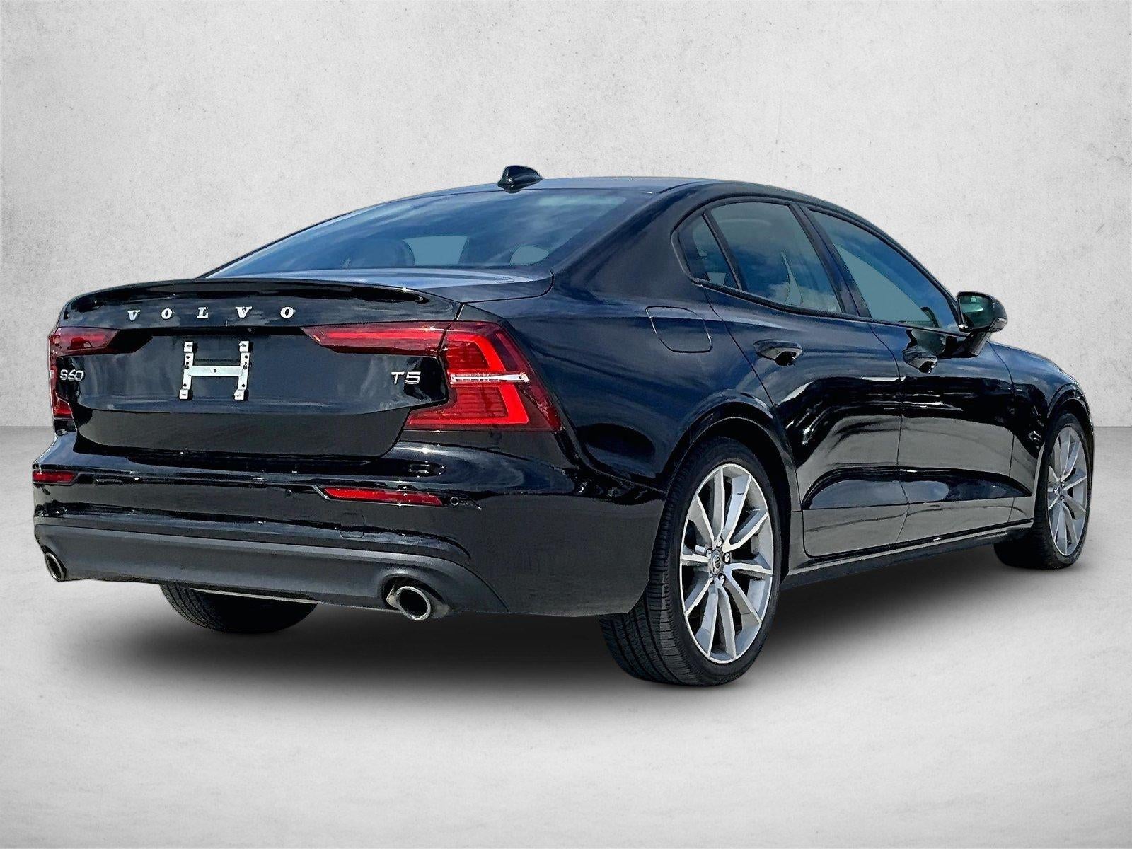 2020 Volvo S60 T5 FWD Momentum