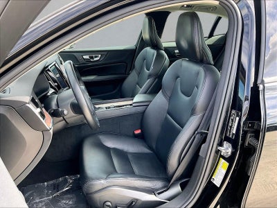 2020 Volvo S60 T5 FWD Momentum