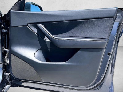 2022 Tesla Model Y Long Range AWD