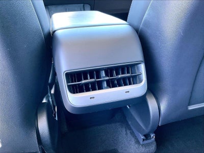 2022 Tesla Model Y Long Range AWD