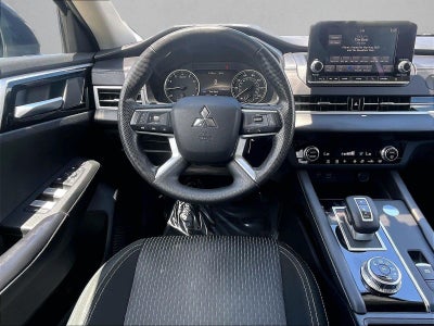 2024 Mitsubishi Outlander ES S-AWC