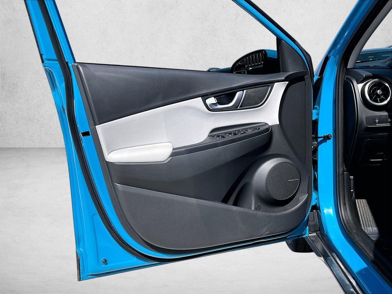 2022 Hyundai KONA Limited DCT FWD
