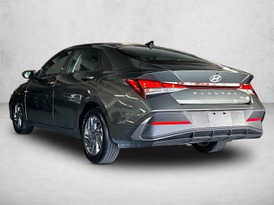 2024 Hyundai ELANTRA SEL IVT