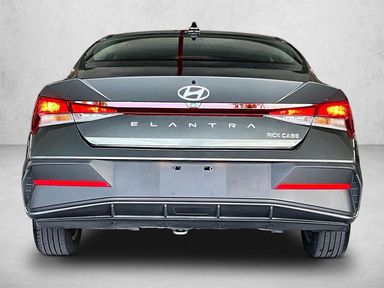 2024 Hyundai ELANTRA SEL IVT