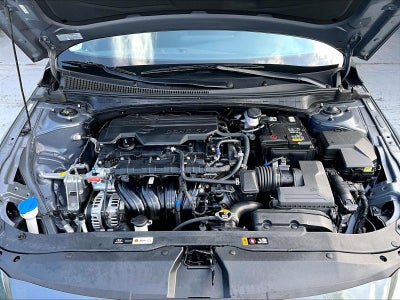 2024 Hyundai ELANTRA SEL IVT