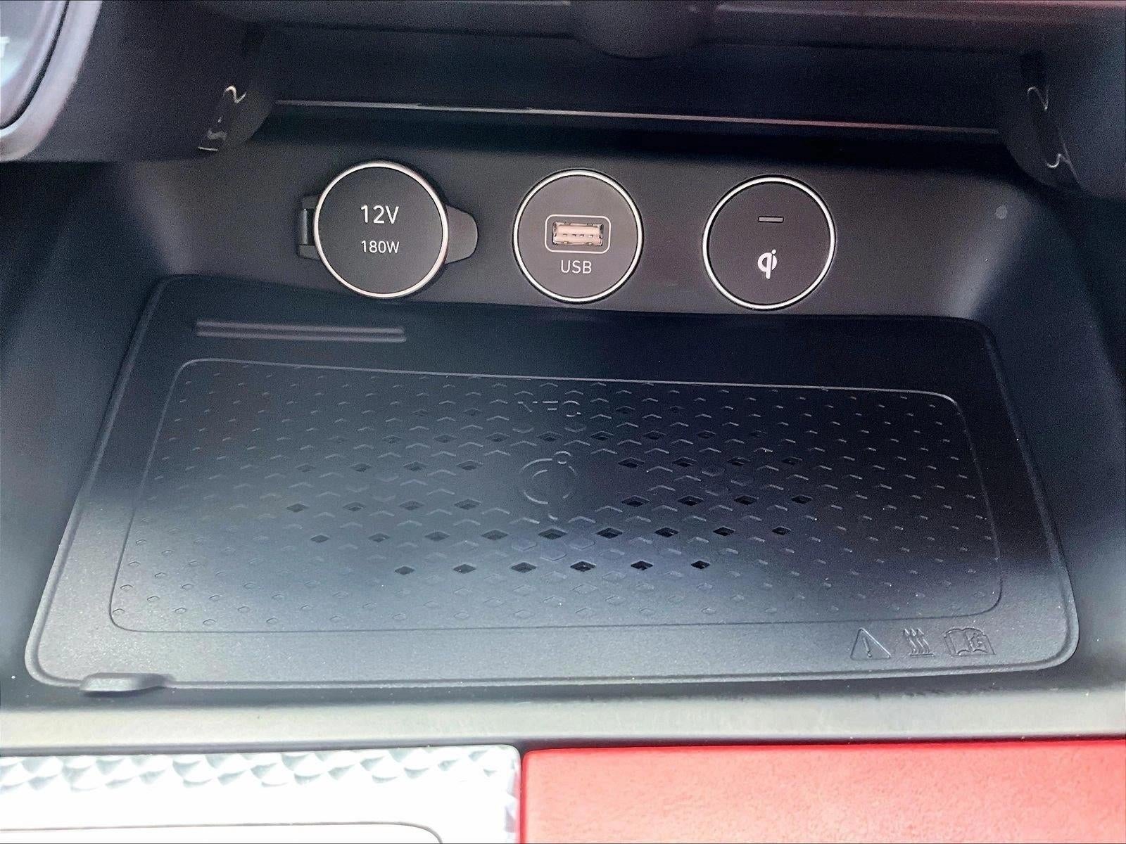 2022 Genesis G70 3.3T Launch Edition RWD