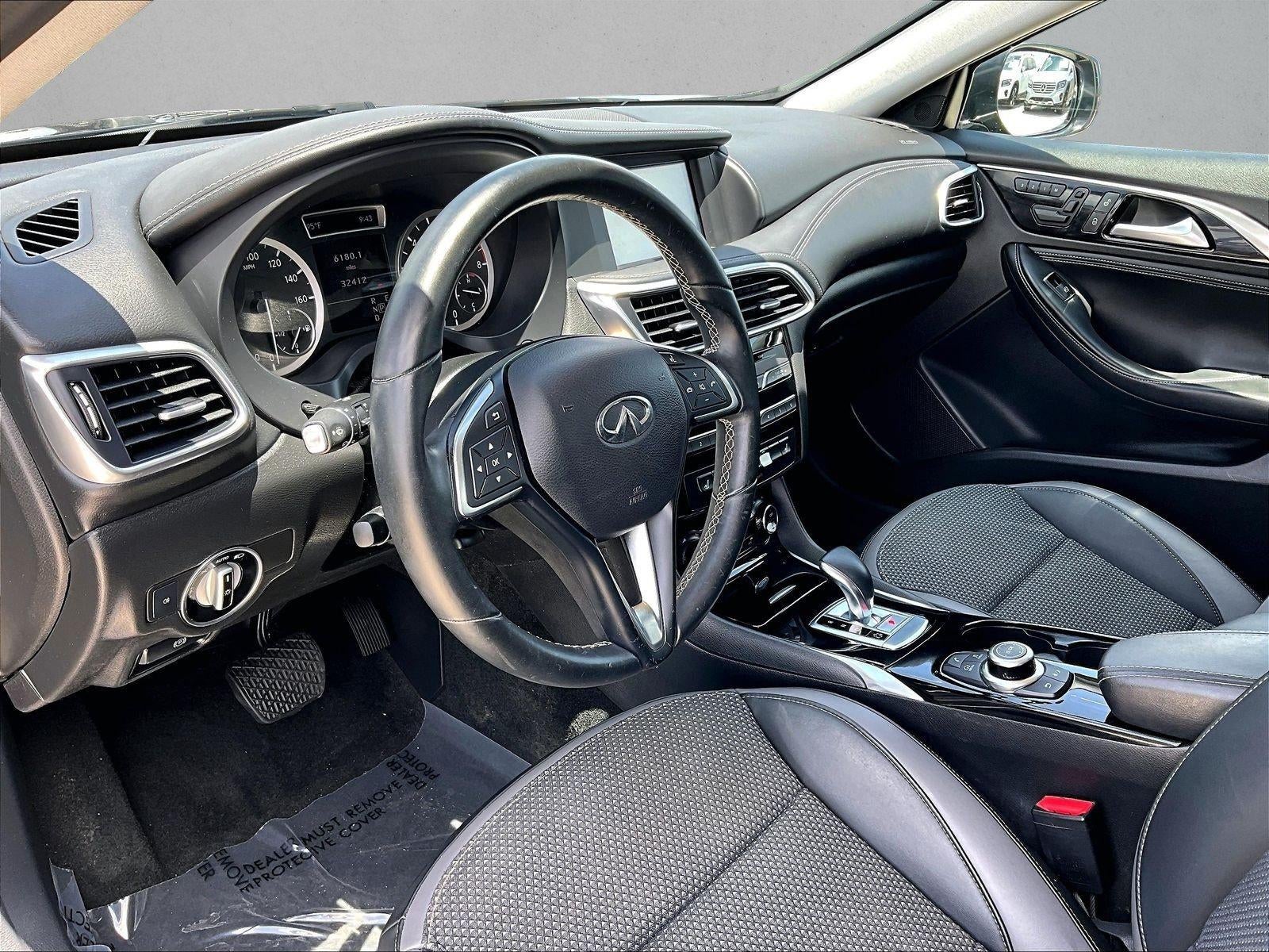2019 INFINITI QX30 LUXE FWD