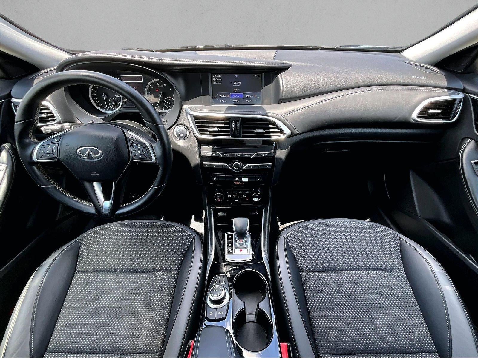 2019 INFINITI QX30 LUXE FWD