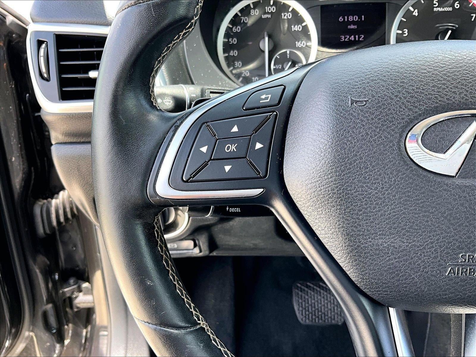2019 INFINITI QX30 LUXE FWD