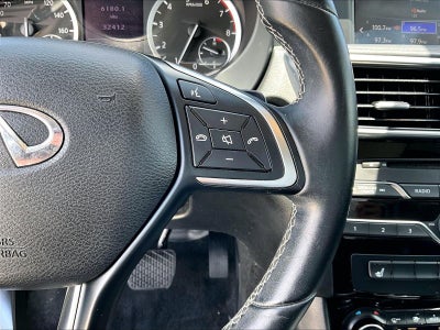 2019 INFINITI QX30 LUXE FWD