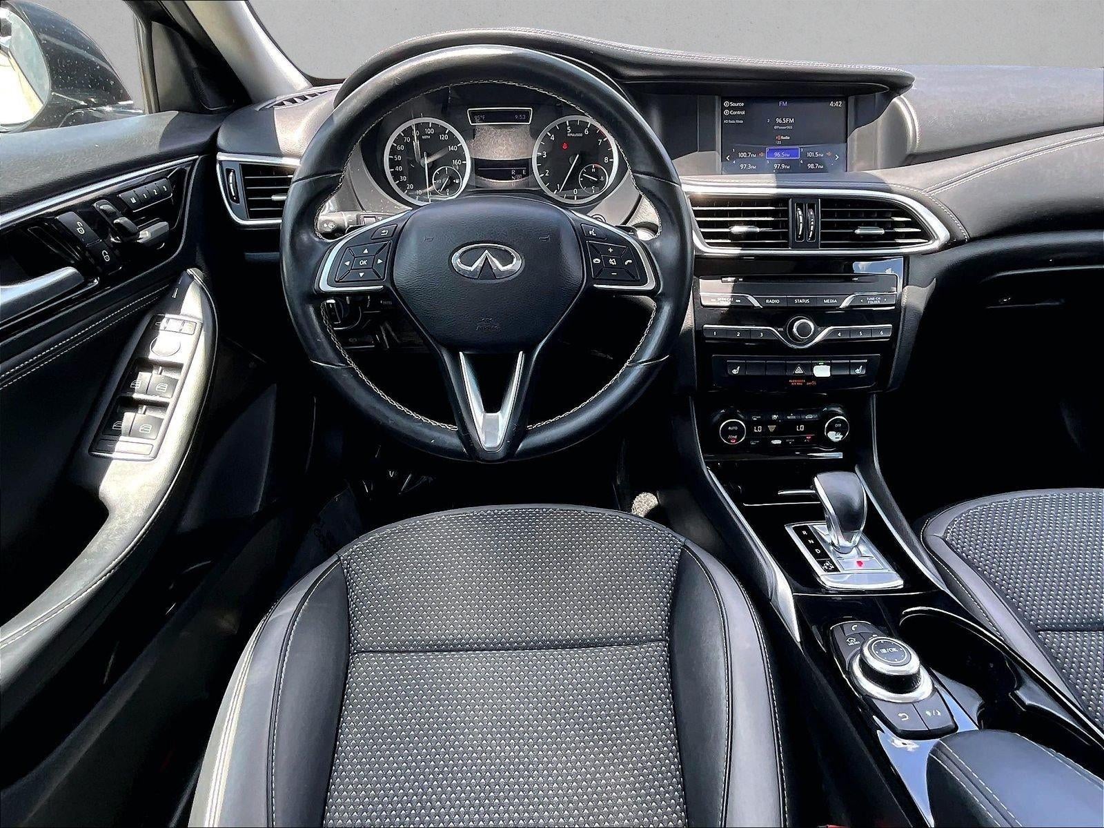 2019 INFINITI QX30 LUXE FWD